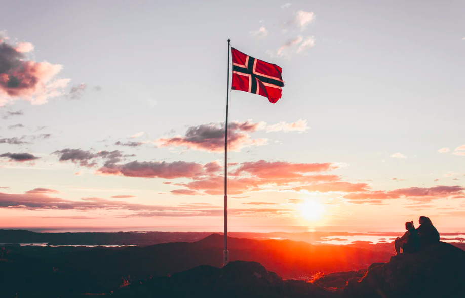 En Noruega la venta de vehículos eléctricos superó a los convencionales