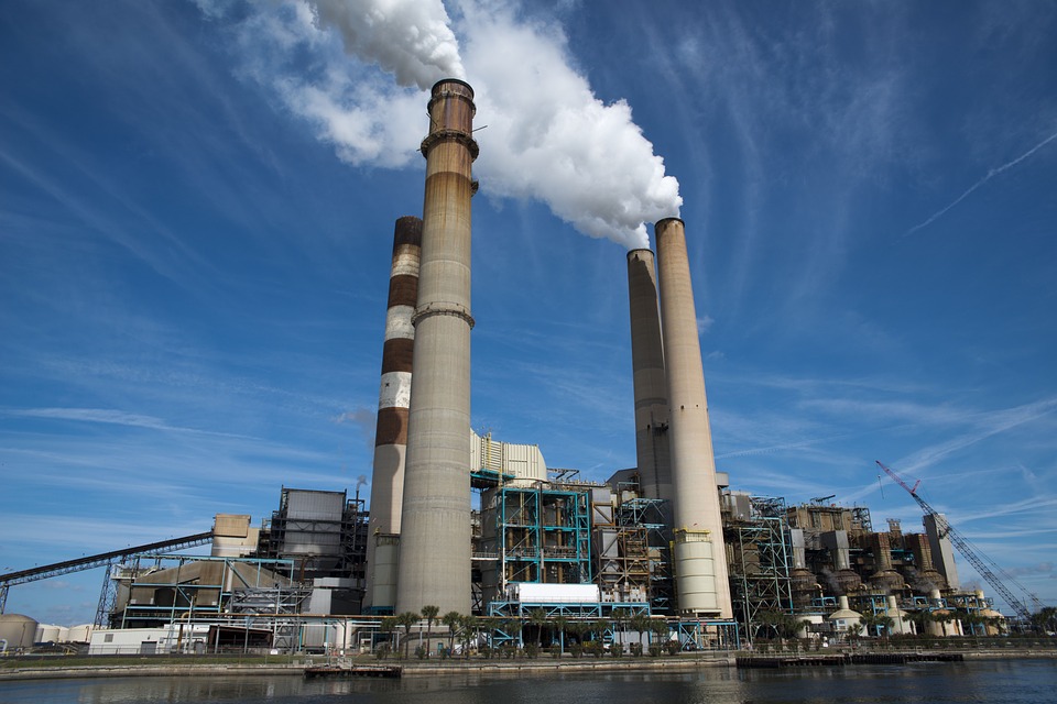El uso del carbón mineral en generación eléctrica y su impacto ambiental