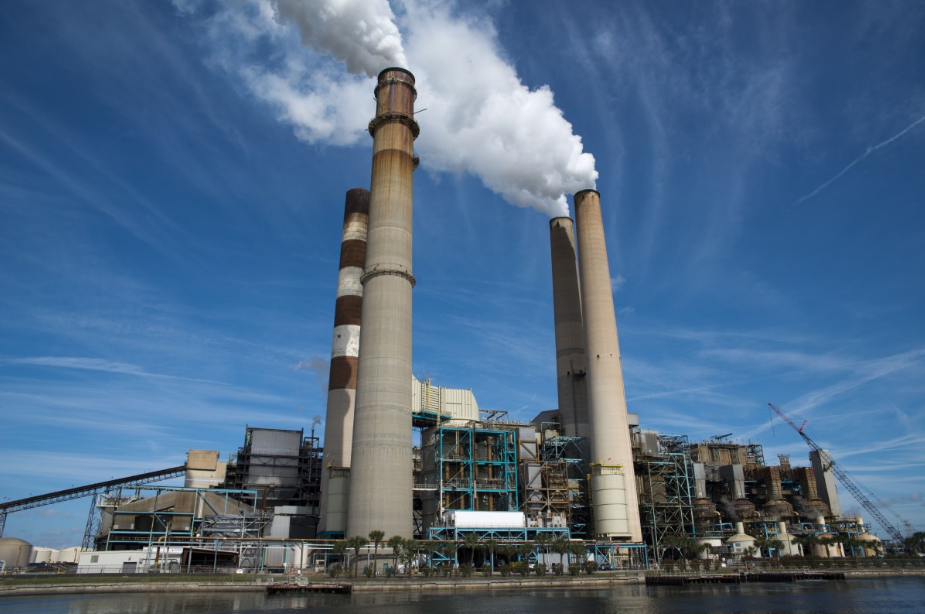 Bloomberg prevé que México deje de producir electricidad con carbón en 2035